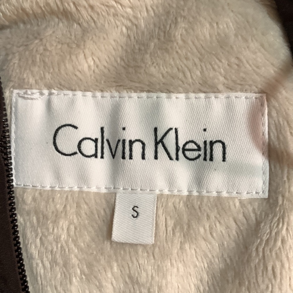 Calvin Klein Puffed Jacket - Picture 4 of 7